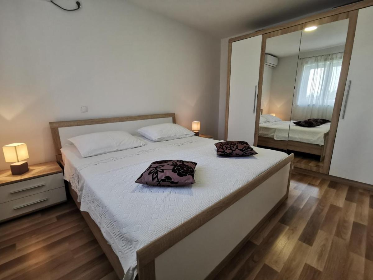 Apartmani Peco Duće Zewnętrze zdjęcie